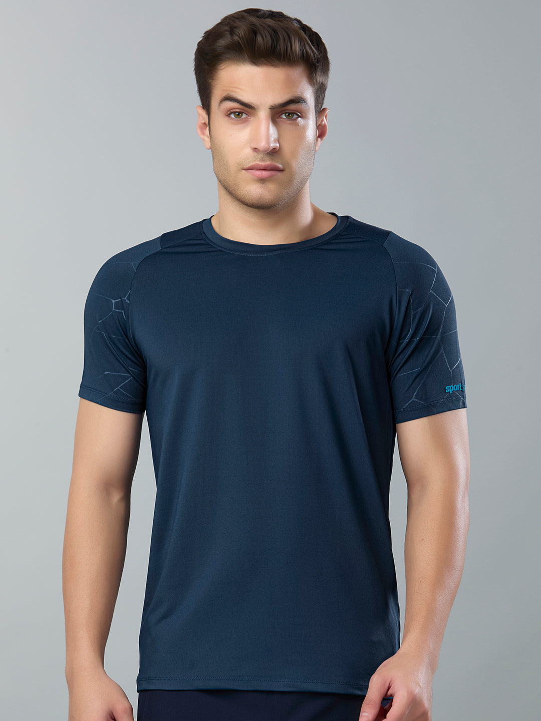 PLAYCOOL EMBOSSE ROUND NECK