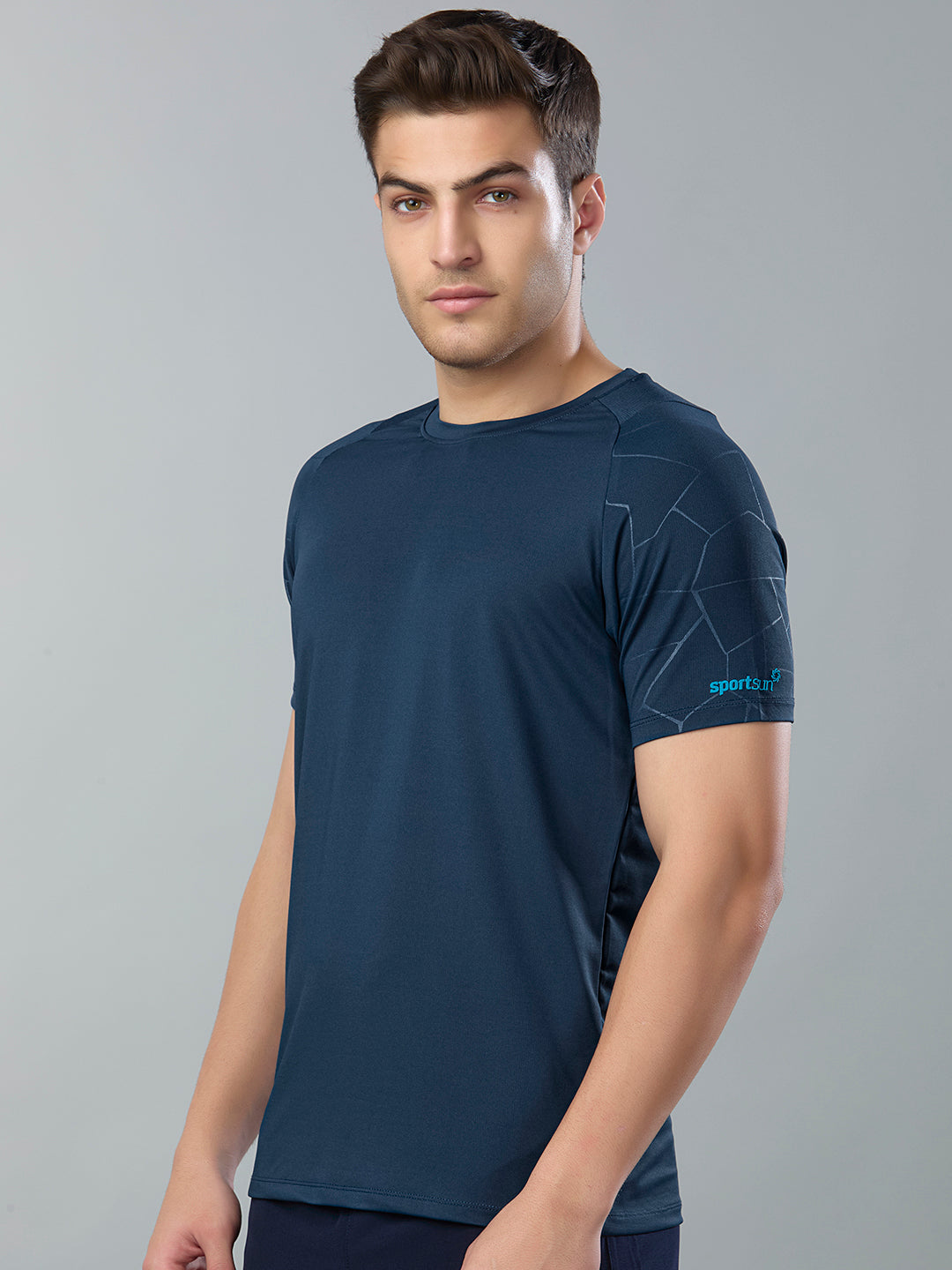 PLAYCOOL EMBOSSE ROUND NECK