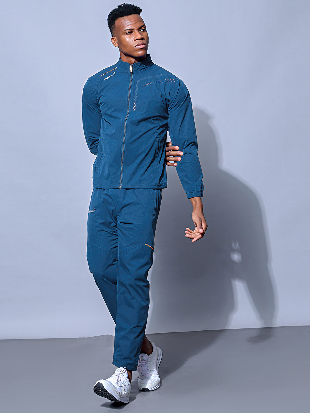1501 AERO TRACKSUIT
