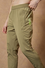 NYLON CRUSH TRACKPANT