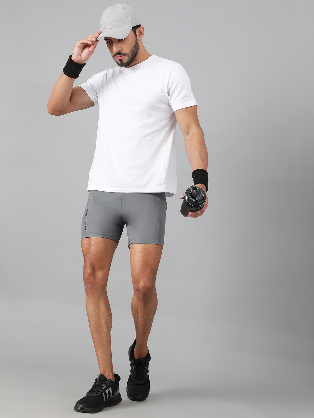 Sport Sun Solid Men Dark Grey Gym Shorts