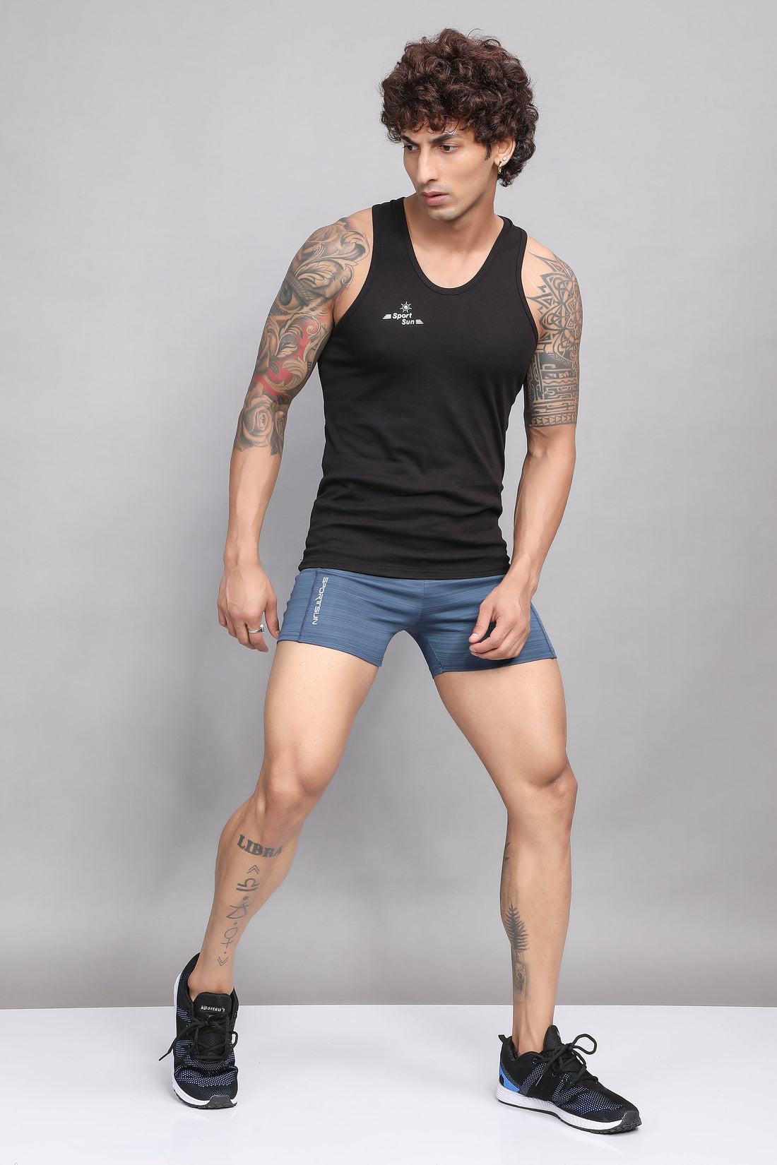 Sport Sun Solid Men Dark Grey Gym Shorts